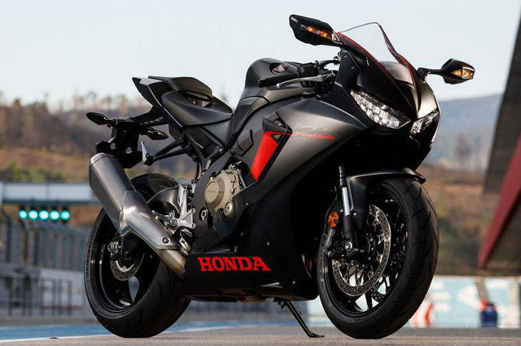 Спортбайк Honda